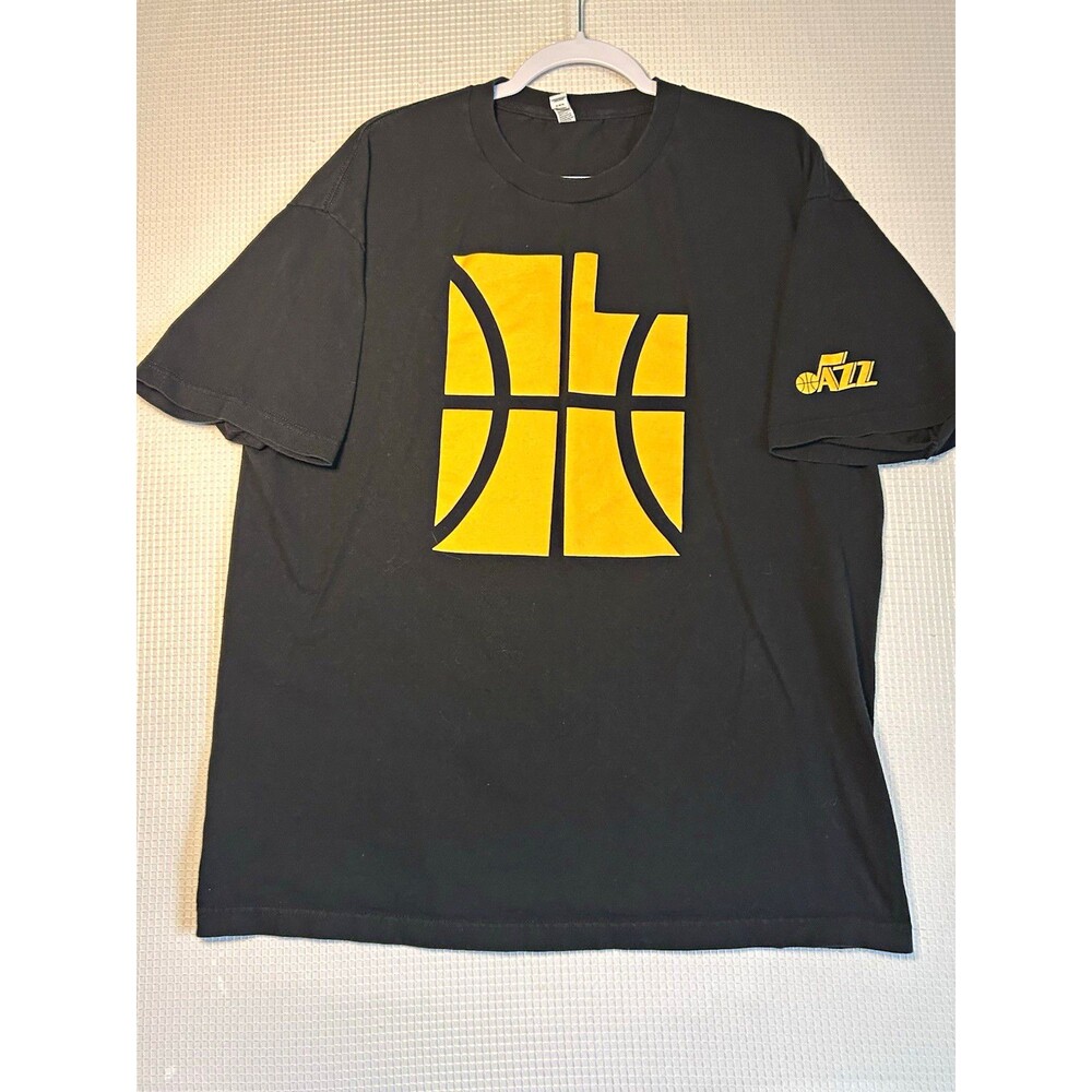 Alstyle Utah Jazz NBA Basketball Black/Yellow Logo T-Shirt Shirt Size XL